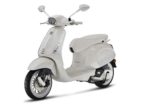 2023 Vespa 50 Justin Bieber