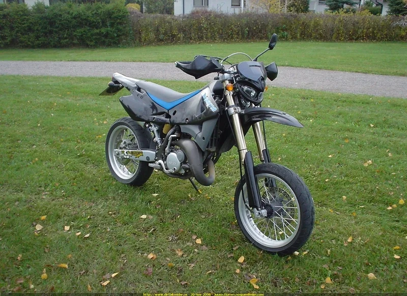 2005 Husqvarna SM 125 S