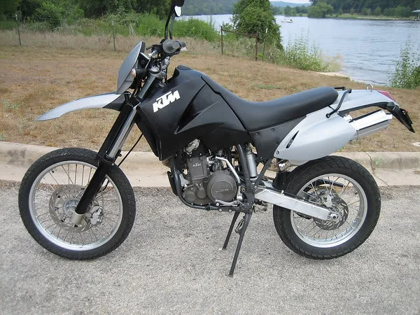 2000 KTM 640 LC4-E