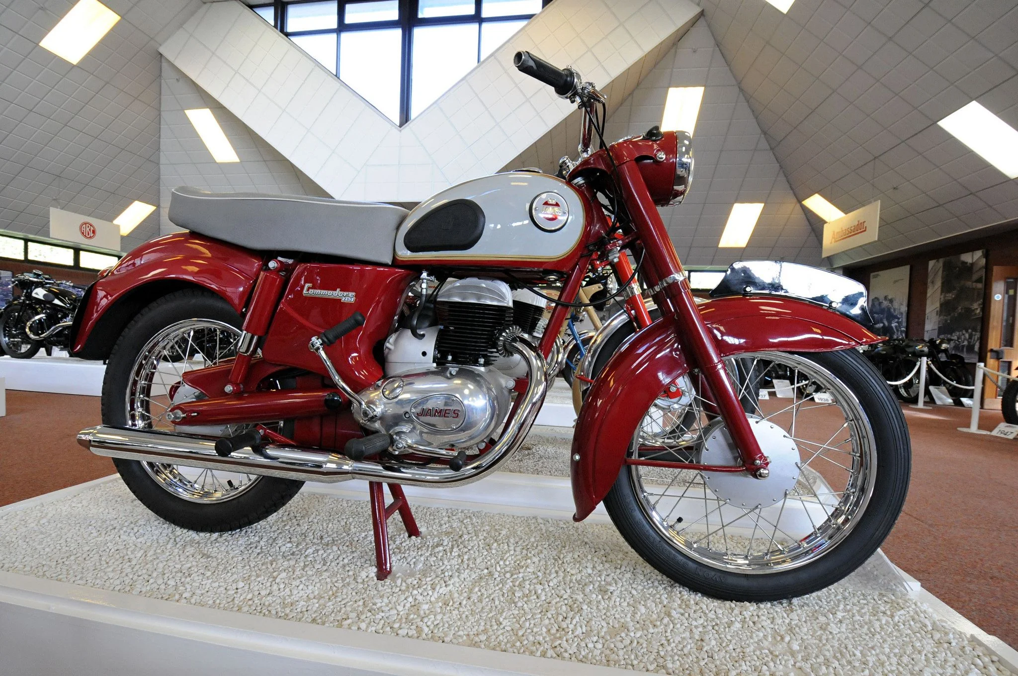 1960 James Commodore 250