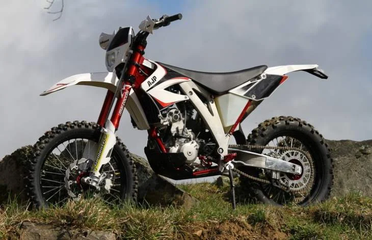 2015 AJP PR5 250 Enduro