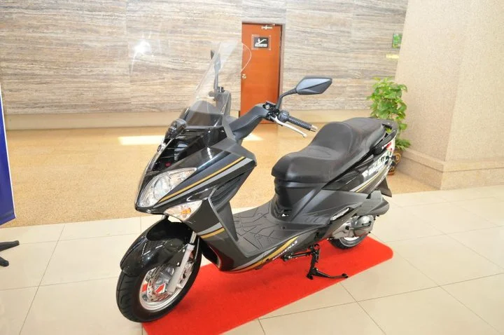 2011 Modenas Elegan