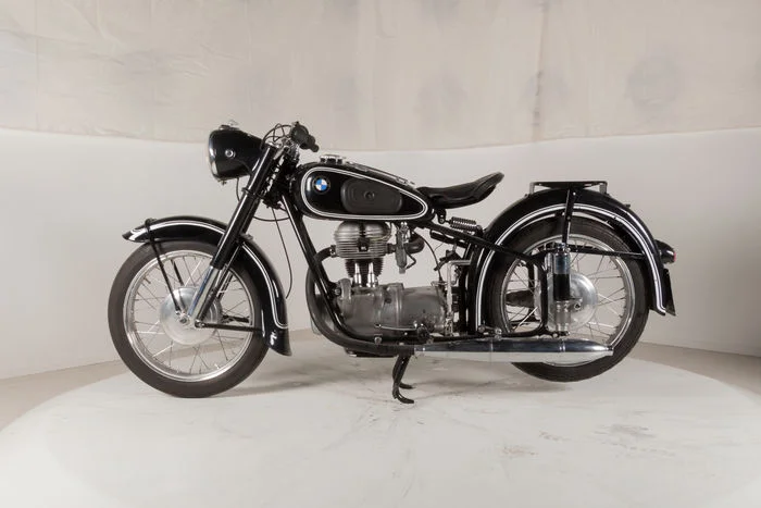 1953 BMW R25 3