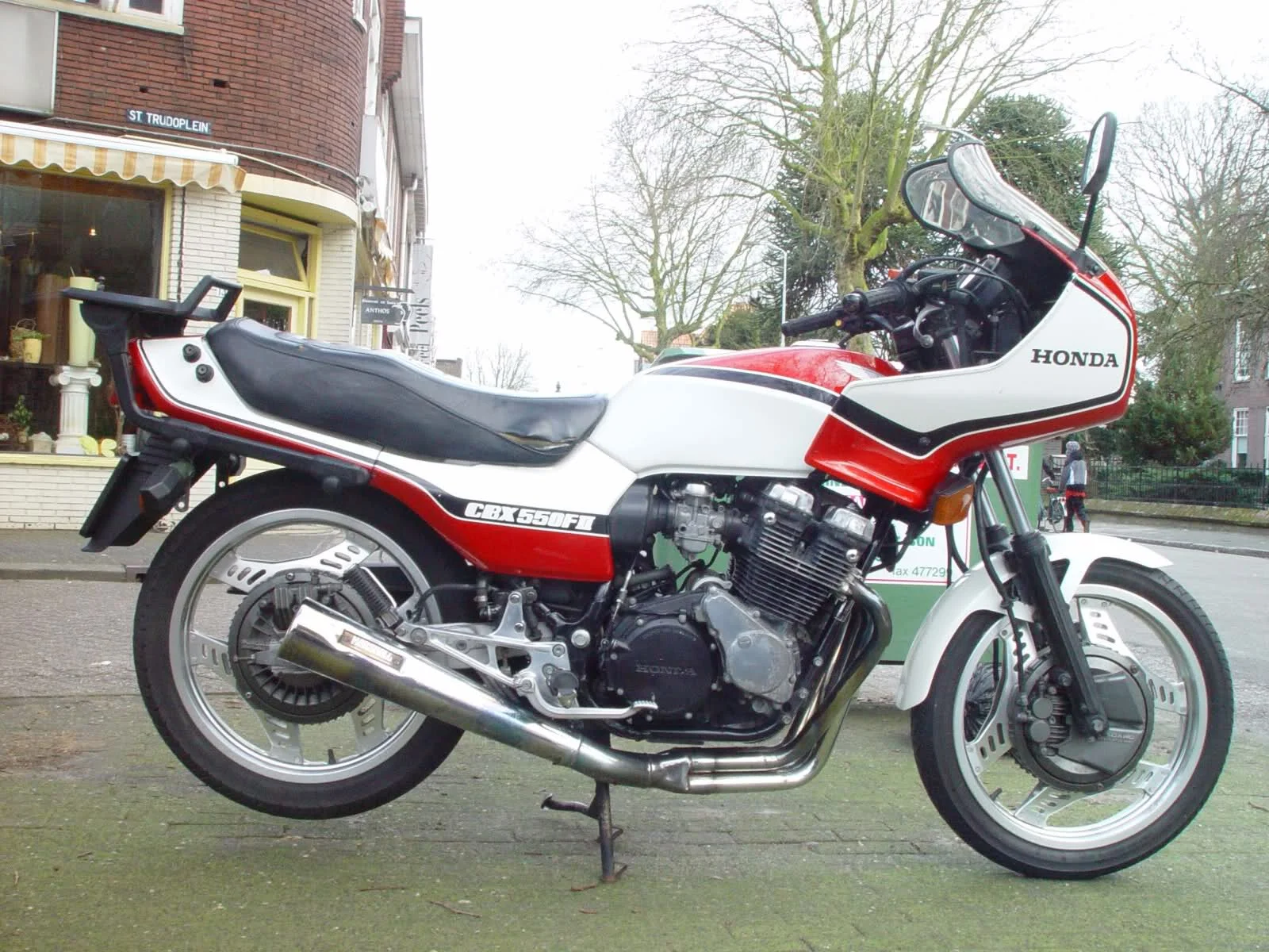 1985 Honda CBX 550 F 2