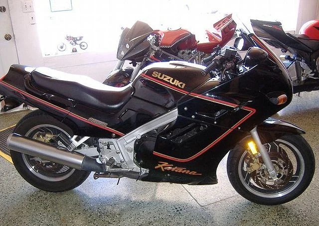 1990 Suzuki GSX 1100 F