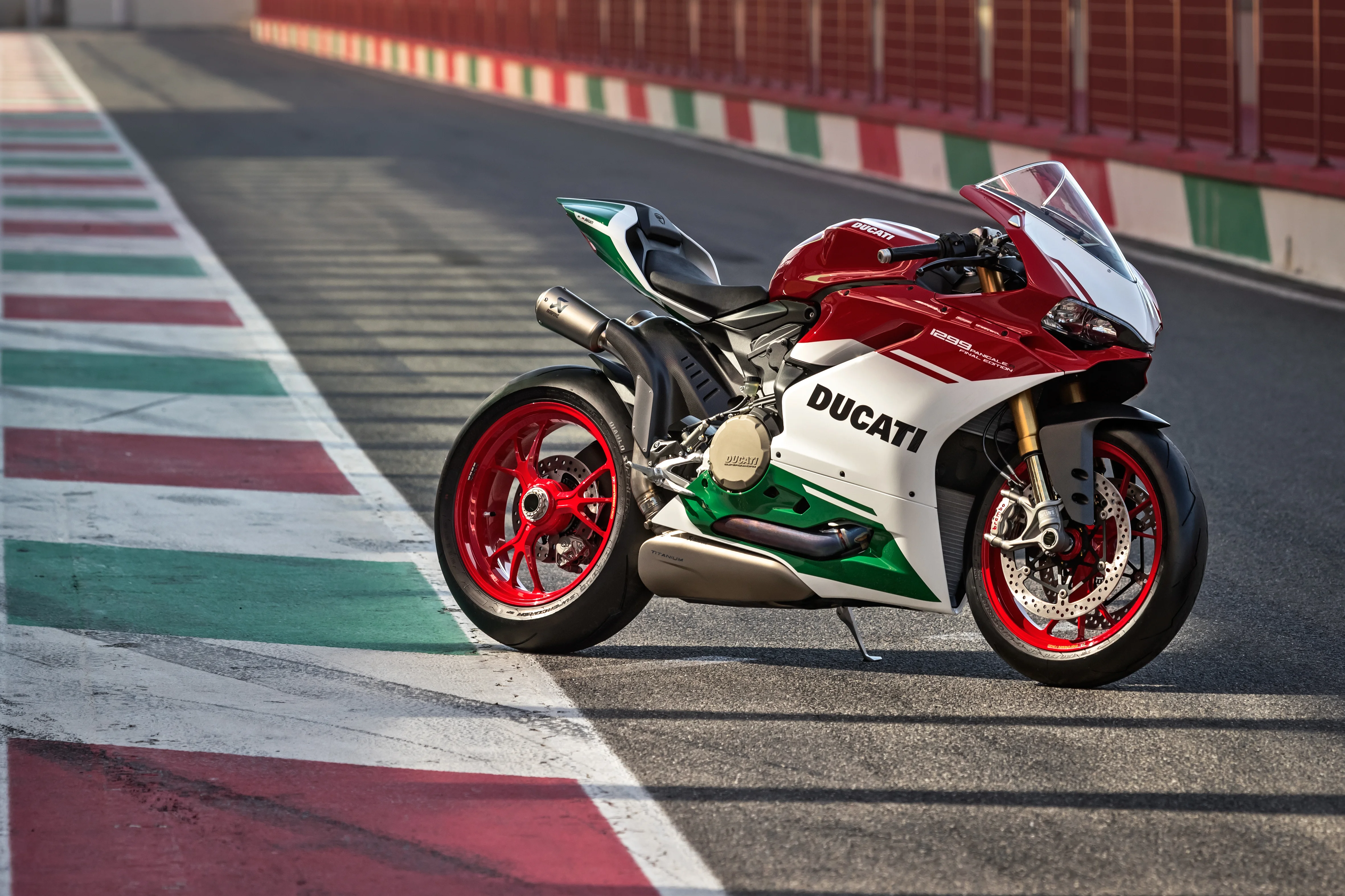 2018 Ducati Panigale 1299 R Final Edition