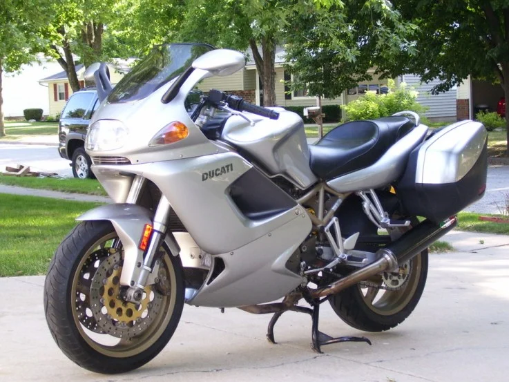1998 Ducati ST2