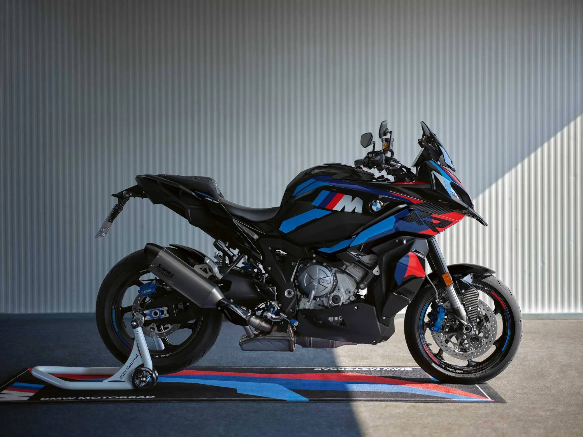 2024 BMW M 1000 XR