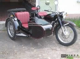 1992 Chang-Jiang 750 J-1 (with sidecar)