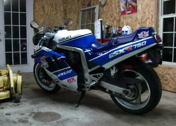 1990 Suzuki GSX-R 750
