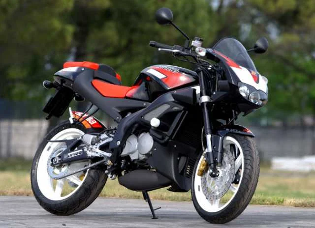 2004 Aprilia Tuono 125