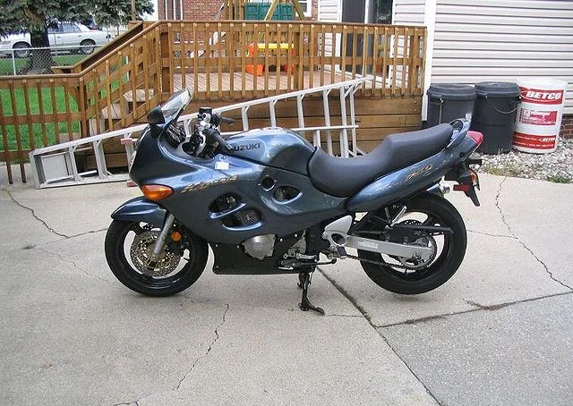 2000 Suzuki GSX 750 F
