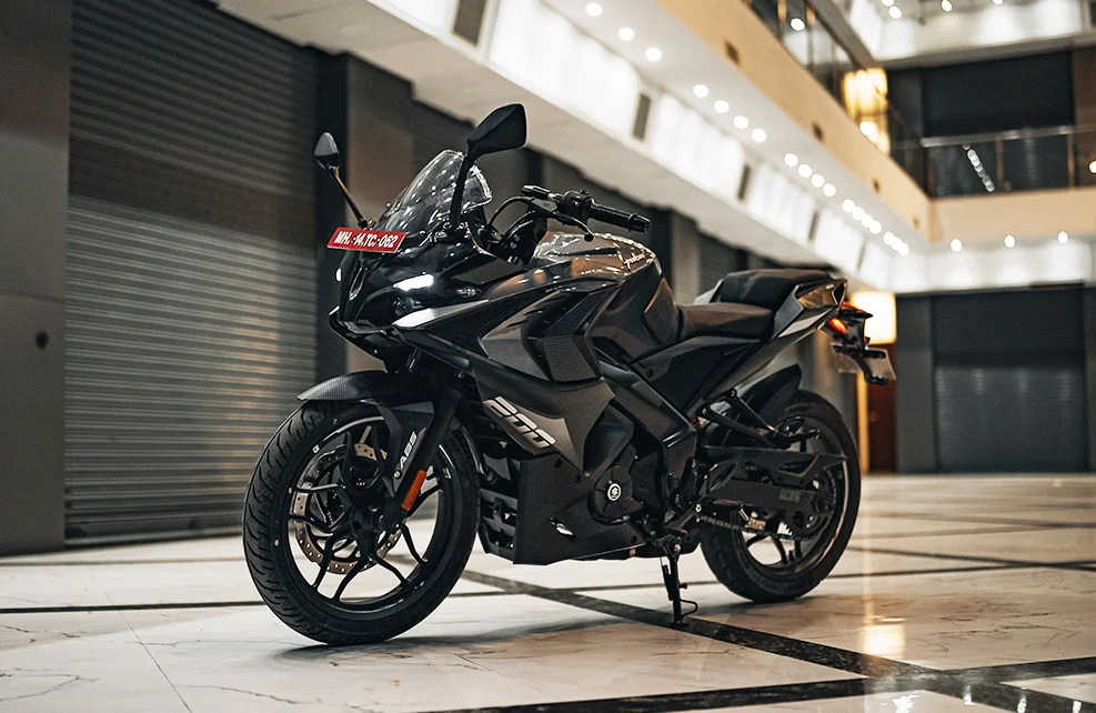 2023 Bajaj Pulsar RS200