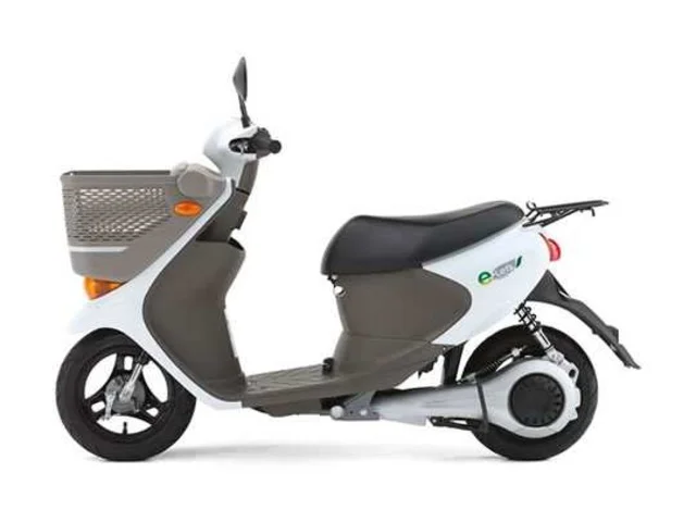 2012 Suzuki e-Lets