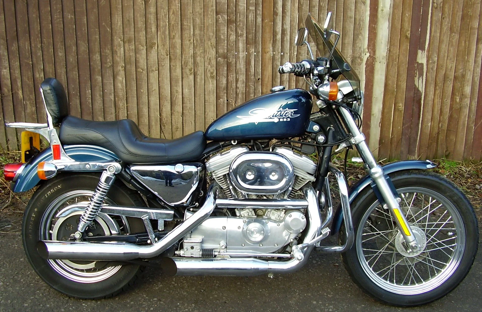 2001 Harley-Davidson Sportster Custom 883