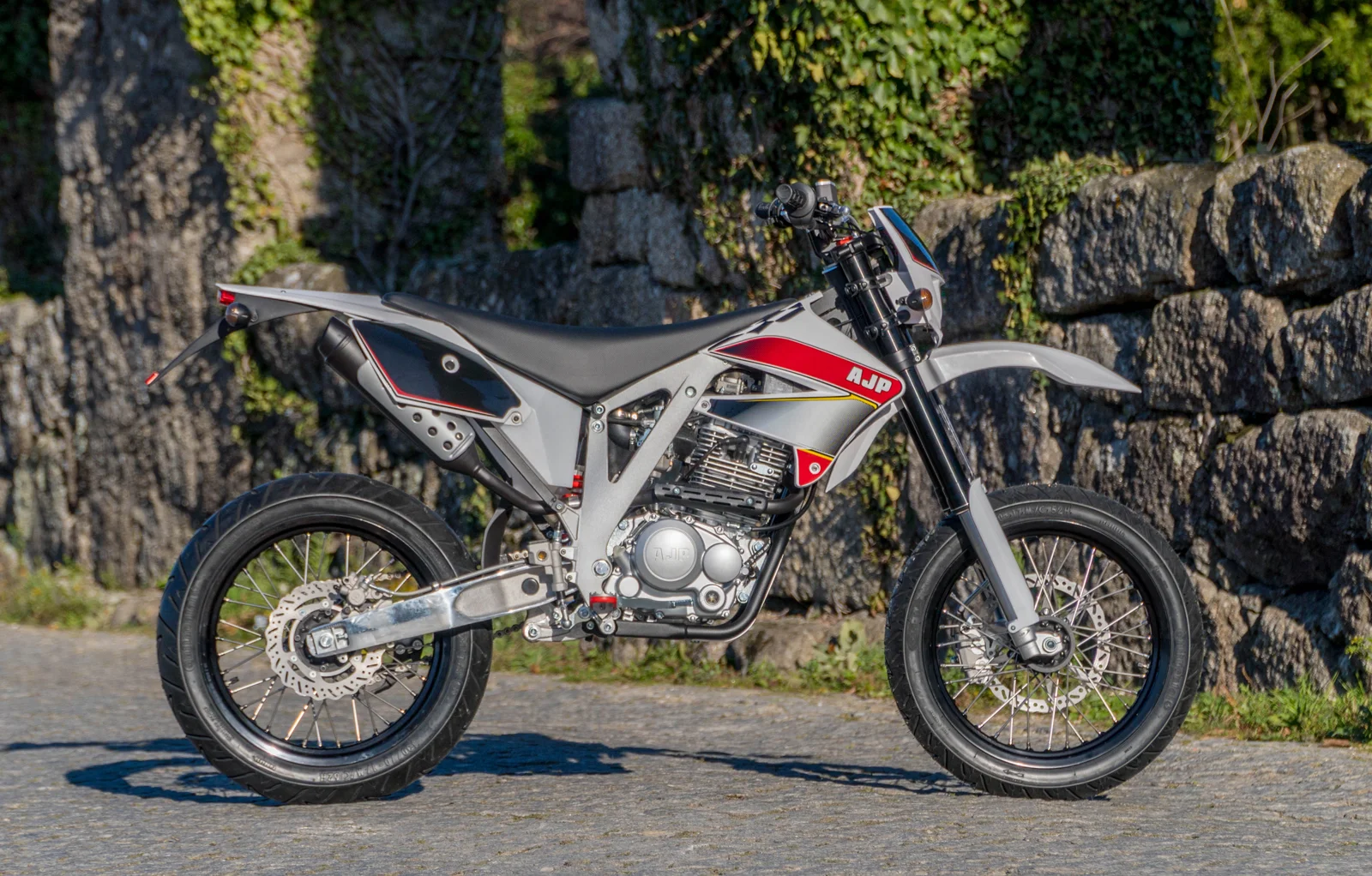 2018 AJP PR3 Supermoto 125
