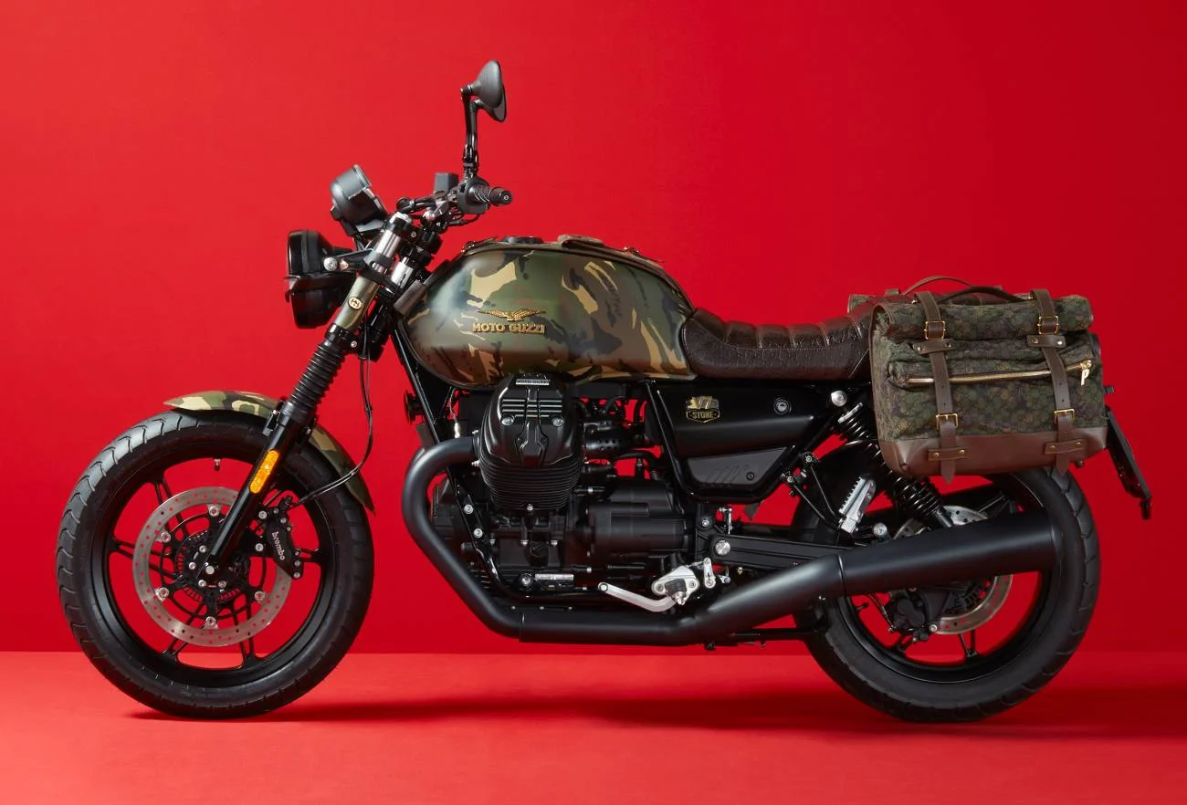 2023 Moto Guzzi V7 Gucci Palace