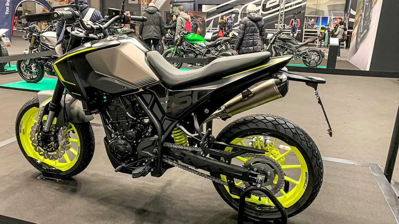 2023 Benelli BKX 250 S