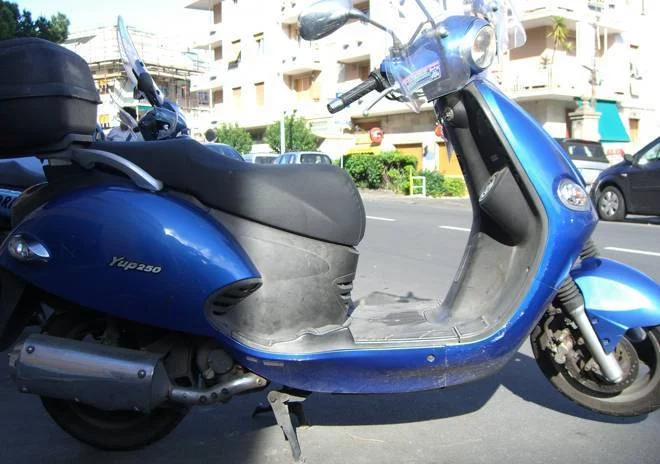 2005 Kymco YUP 250