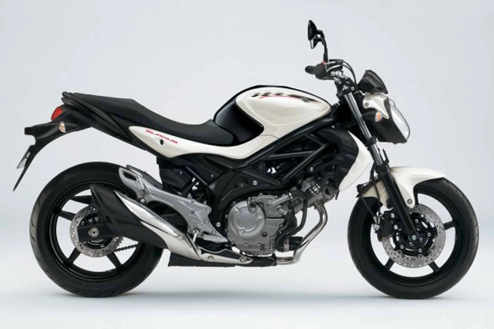 2013 Suzuki SFV650AZ