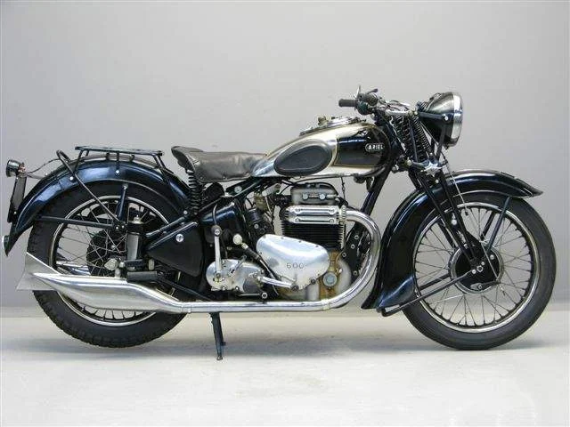 1933 Ariel 4F Square Four 600