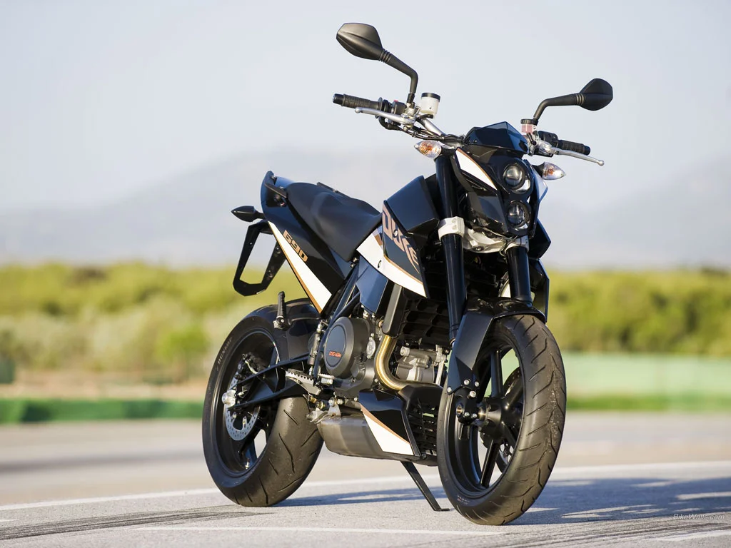2011 KTM 690 Duke