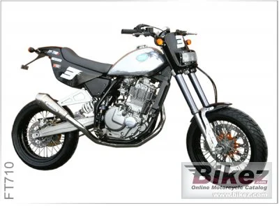 2009 CCM FT710