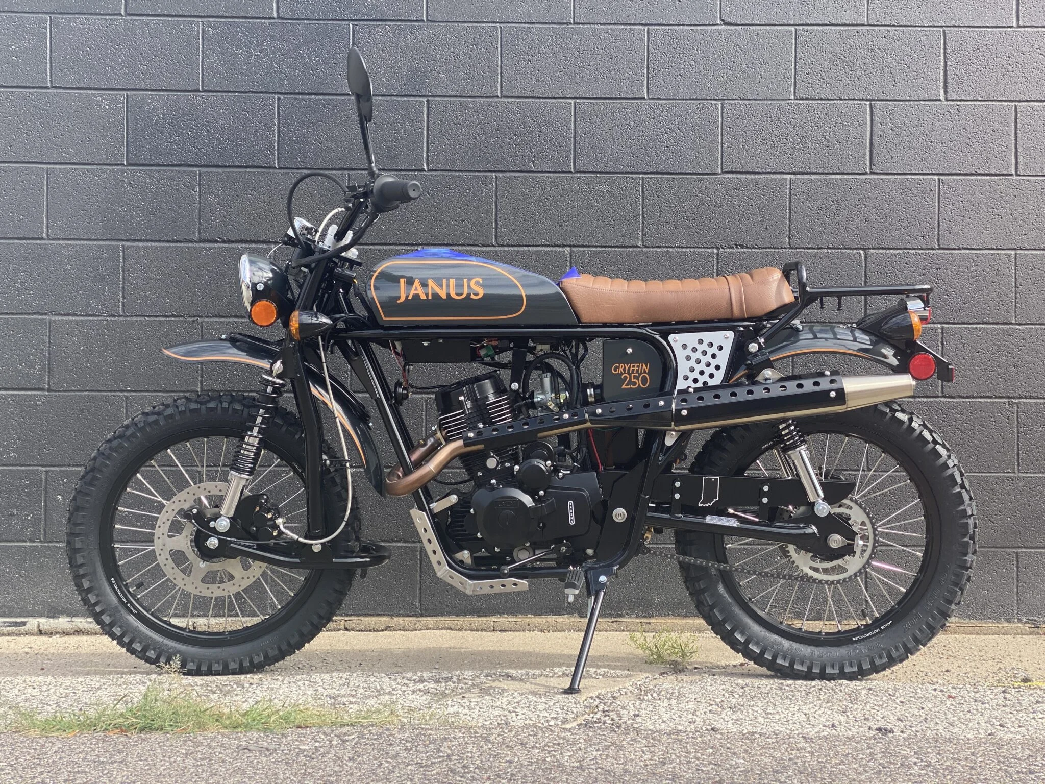2021 Janus Gryffin 250