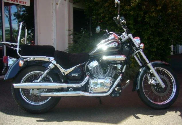 2000 Suzuki LC 250 Intruder