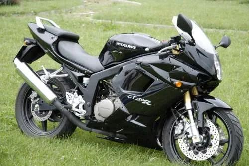 2007 Hyosung GT250 Naked - GT250 Comet