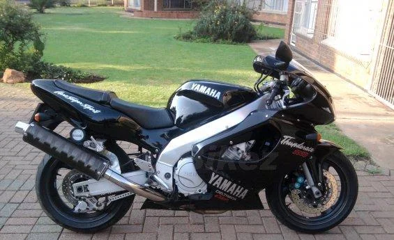 2000 Yamaha YZF 1000 R Thunderace