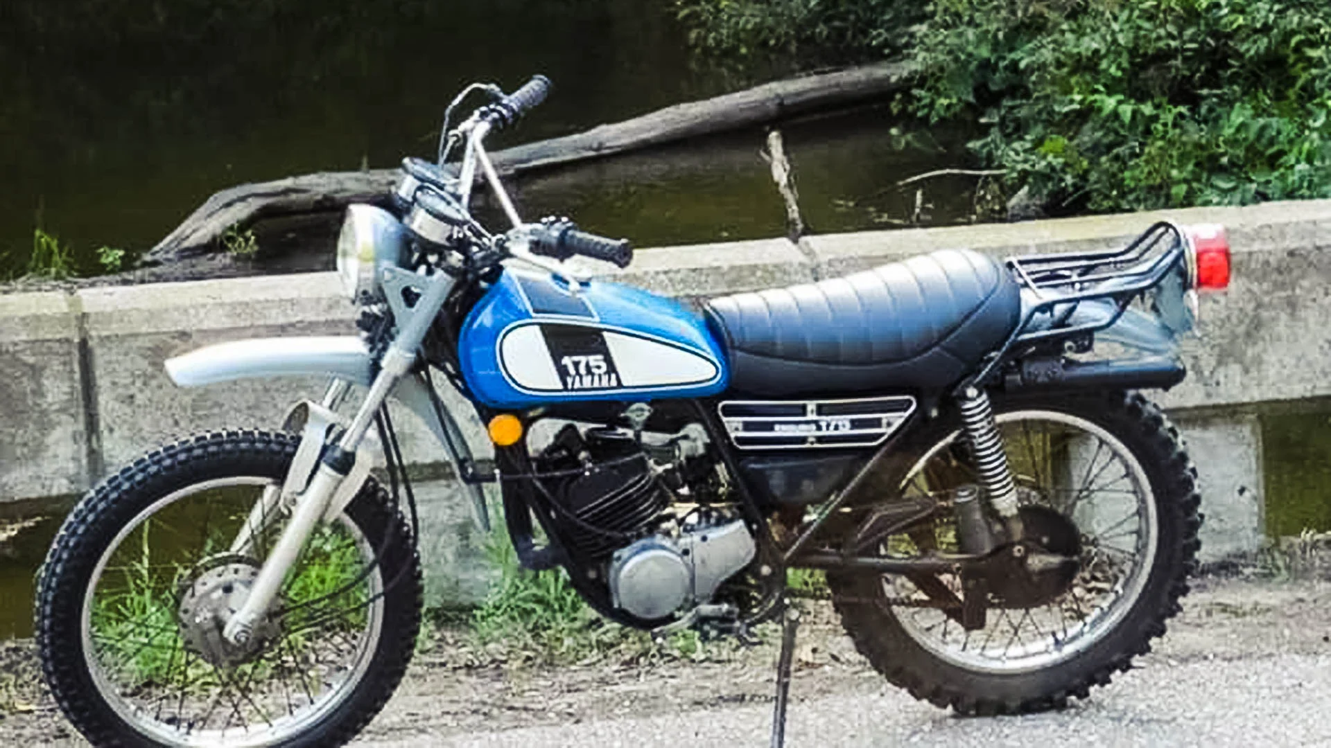1975 Yamaha DT 175