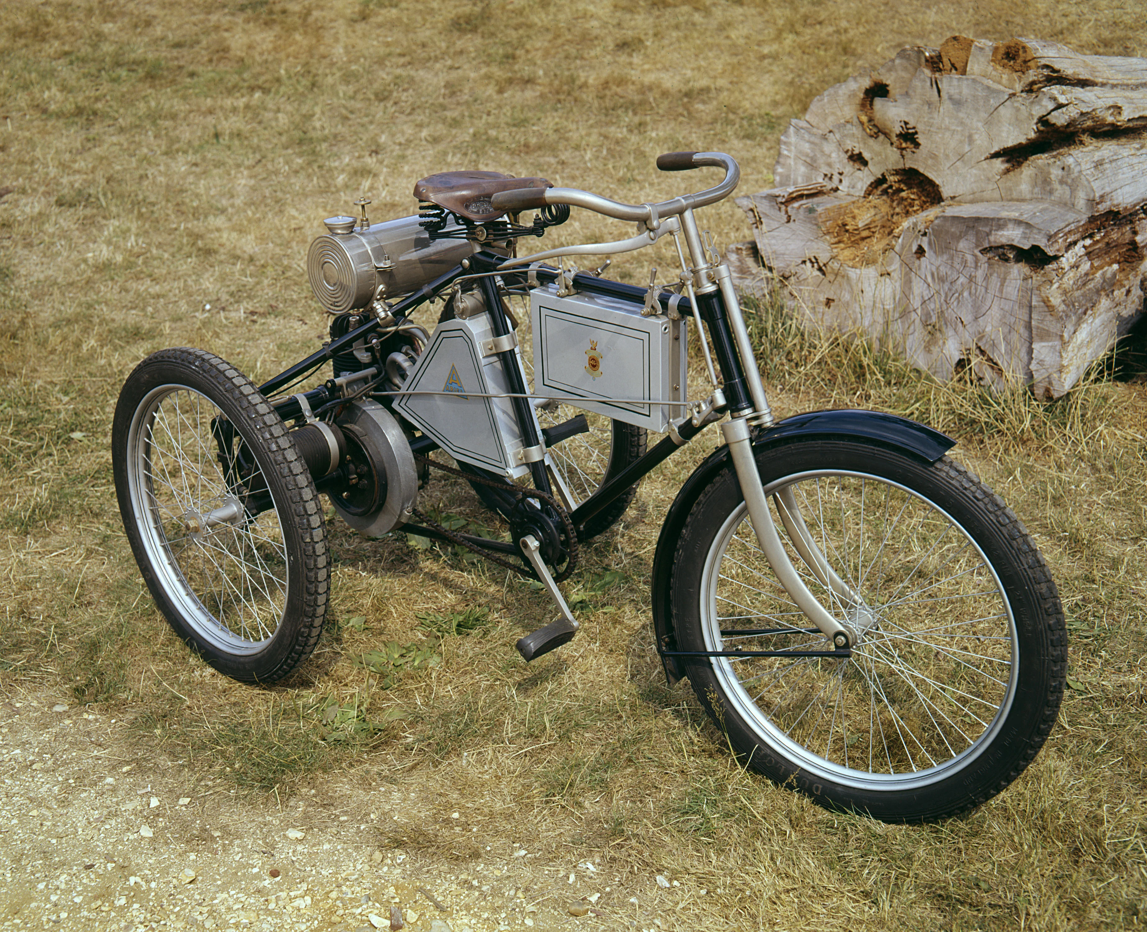 1898 Ariel De Dion Tricycle