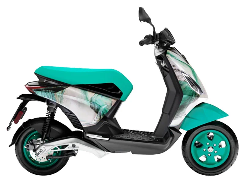 2023 Piaggio 1 FCW