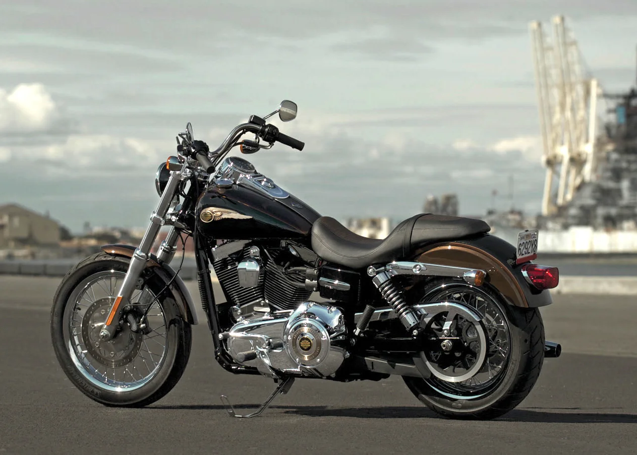 2013 Harley-Davidson Super Glide Custom 110th Anniversary
