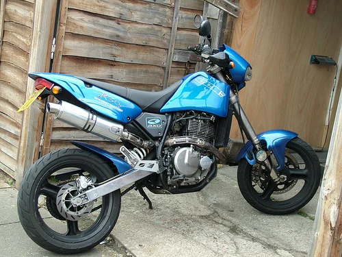2003 CCM R30