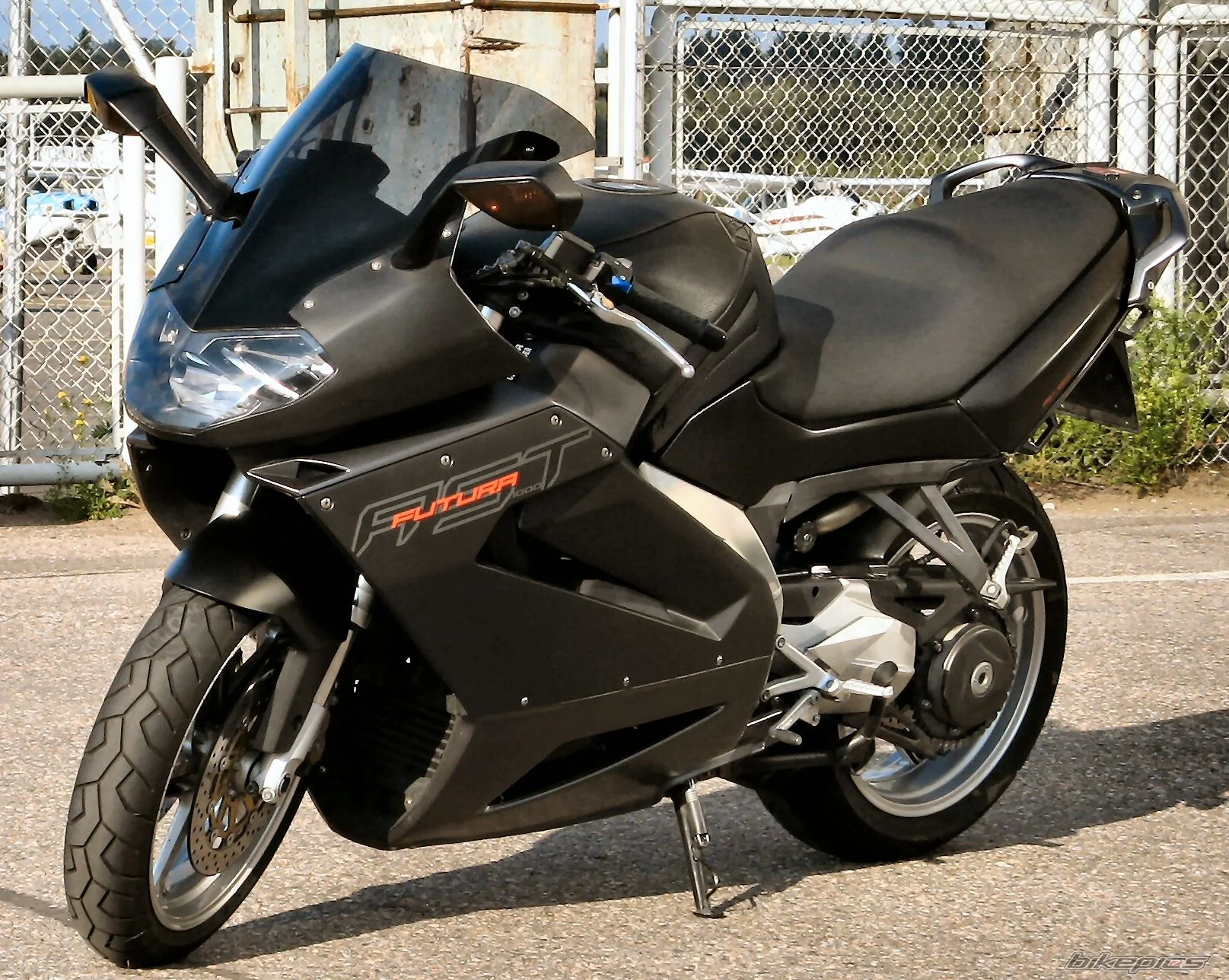 2002 Aprilia RST 1000 Futura