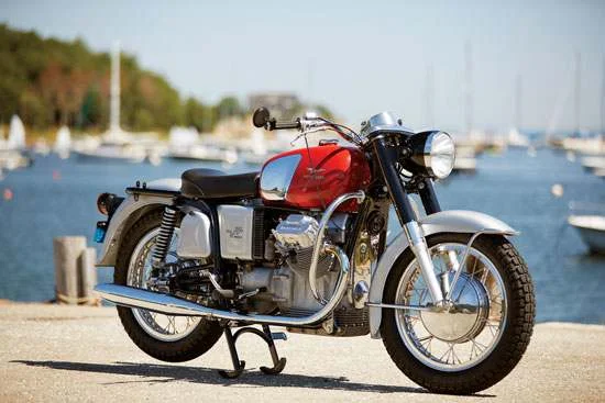 1967 Moto Guzzi V7 700