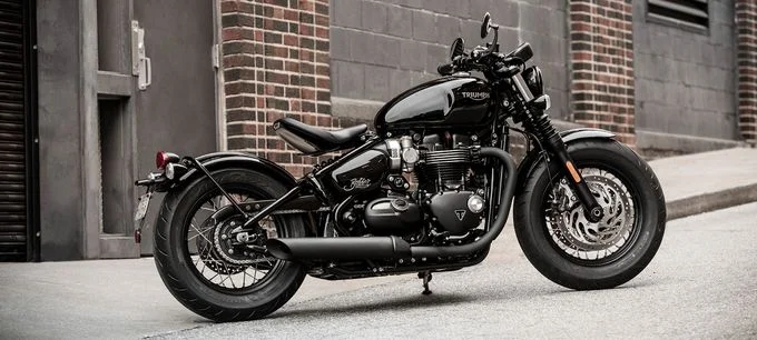 2018 Triumph Bonneville Bobber Black