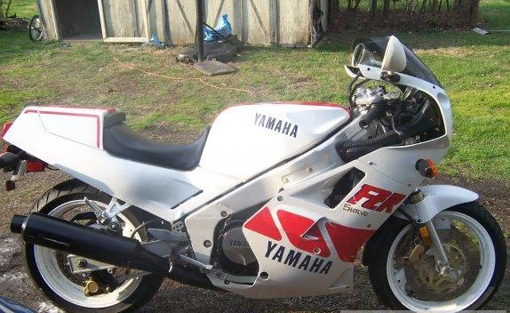 1992 Yamaha FZR 750 R 
