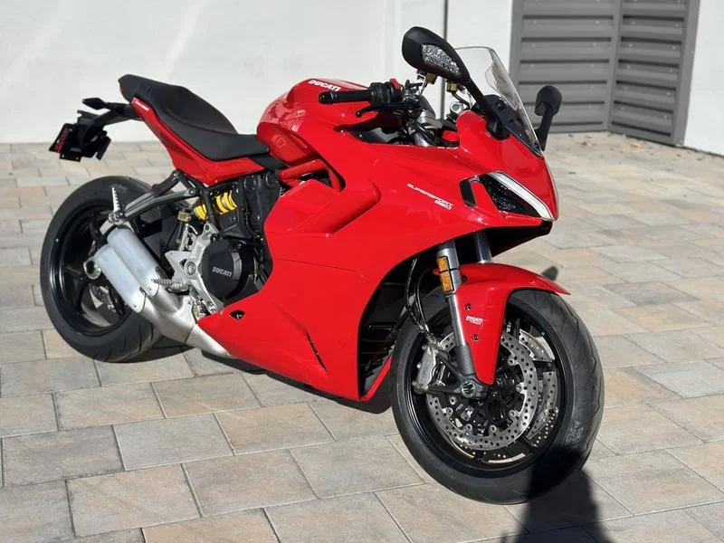 2024 Ducati Supersport 950