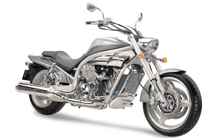 2005 Hyosung GV 650 Aquila