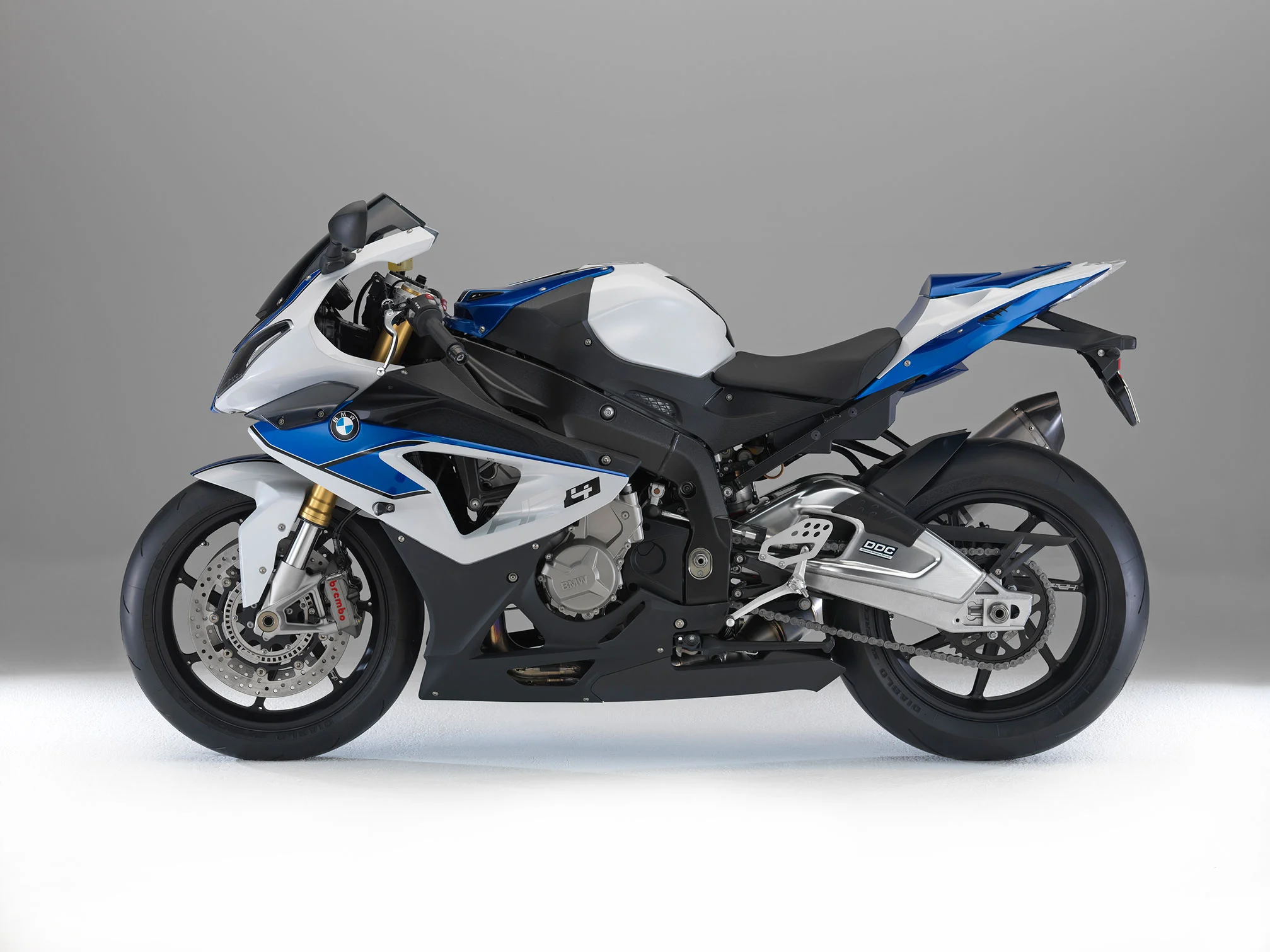 2015 BMW HP4
