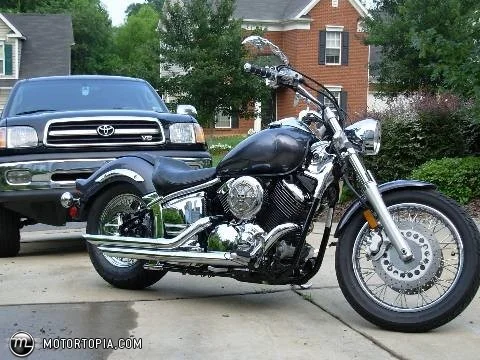 2005 Yamaha V Star 1100 Custom
