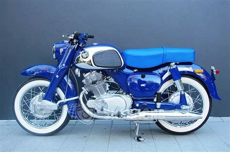 1961 Honda Dream 305