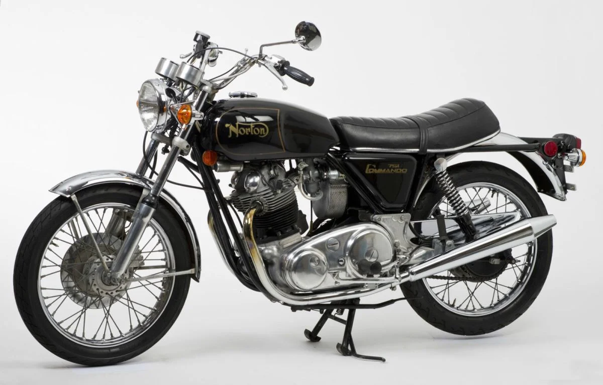 1972 Norton Commando 750 Roadster