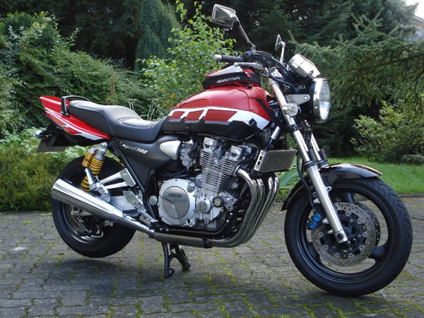 2001 Yamaha XJR 1300 SP