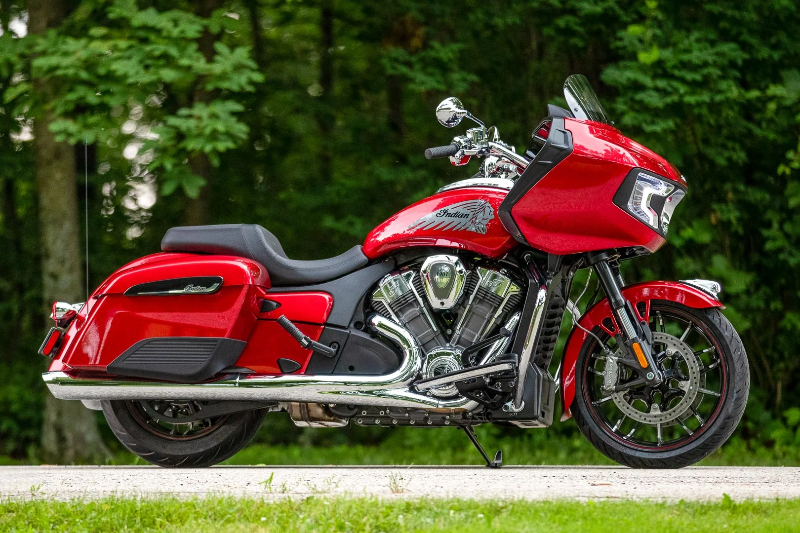 2021 Indian Challenger Dark Horse