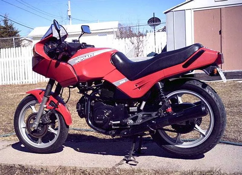 1985 Cagiva 650 Alazzurra 