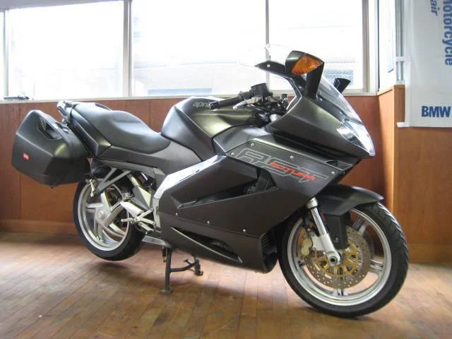 2003 Aprilia RST 1000 Futura
